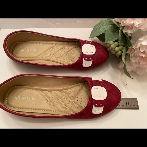 Rose Red Textured Flats with White Trim by Michaela Size 40 - Picture 7 of 8